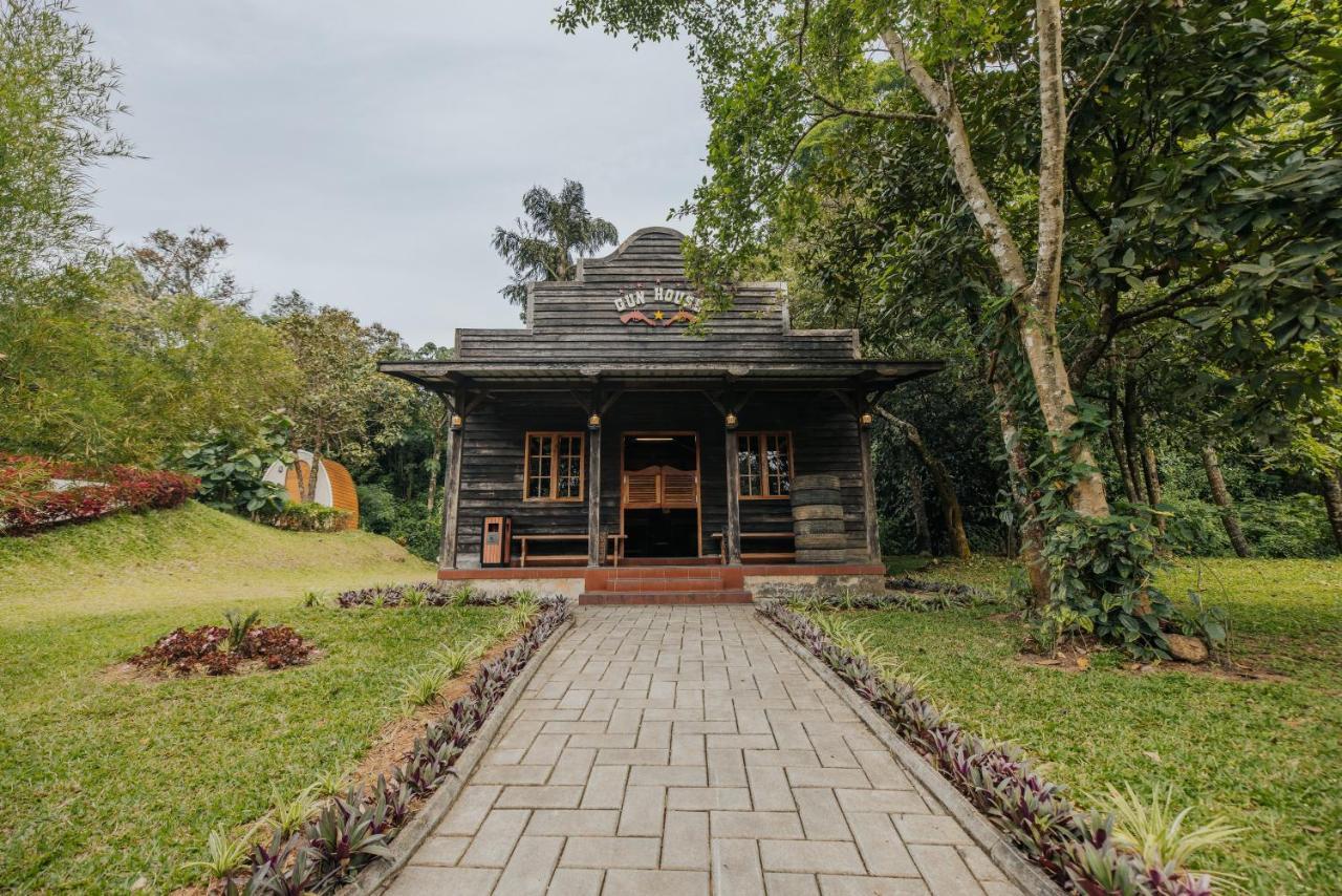 Montrose Golf Resort And Spa - Coorg Jambur Exteriör bild